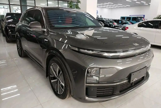 Li Auto L7 из Китая
